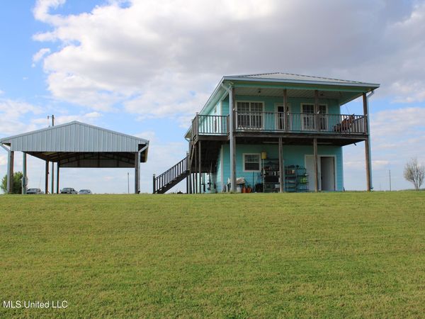 219 Bungalow Lane, Tchula, MS 39169