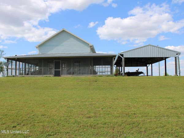 180 Bungalow Lane, Tchula, MS 39169