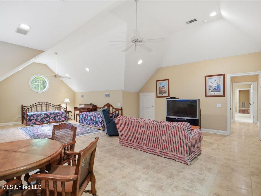 Property Image 64