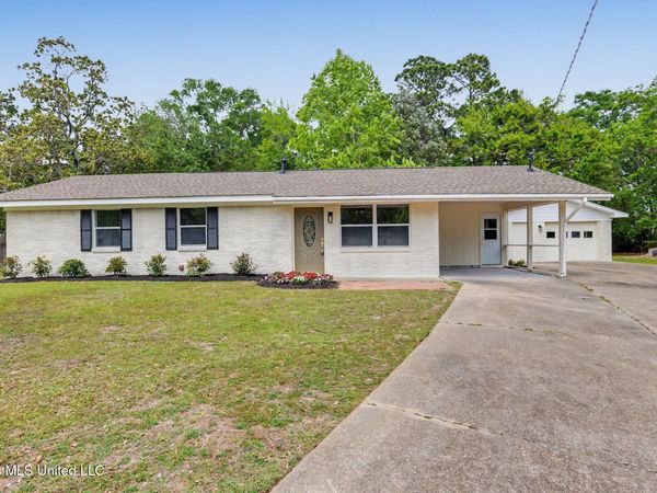 2167 Sherwood Place, Biloxi, MS 39531
