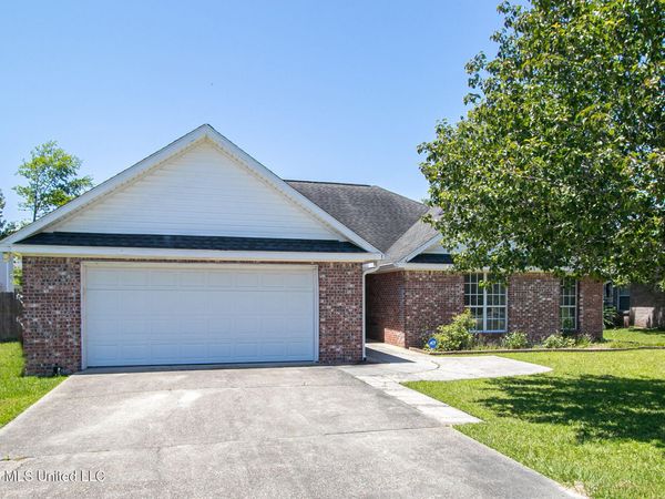 6705 Southwind Drive, Biloxi, MS 39532