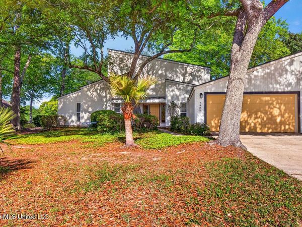 7928 Apaki Place, Diamondhead, MS 39525