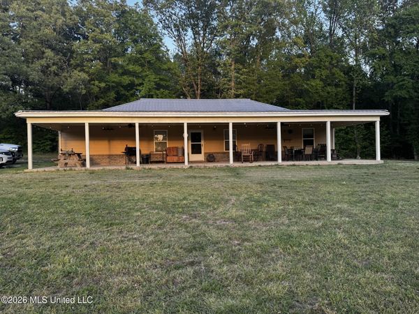 8511 E Airport Road, Hernando, MS 38632