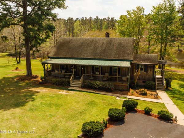 853 Spring Water Ranch Road, Brandon, MS 39042