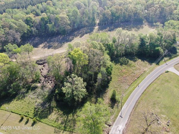 2502 S Slayden Road, Holly Springs, MS 38635