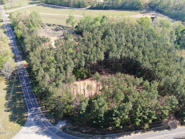 2500 S Slayden Road, Holly Springs, MS 38635