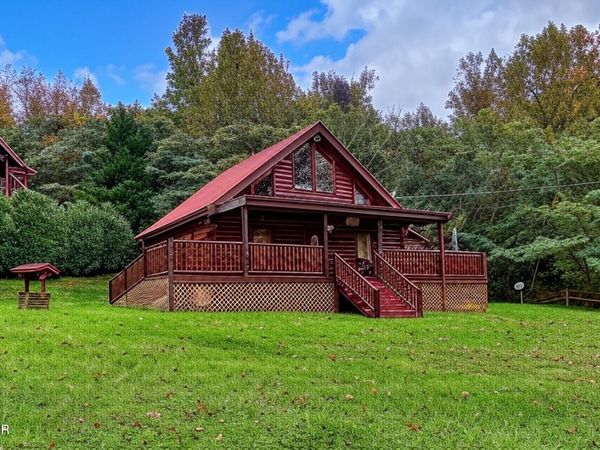 2740 Waldens Creek Road, Sevierville, TN 37862