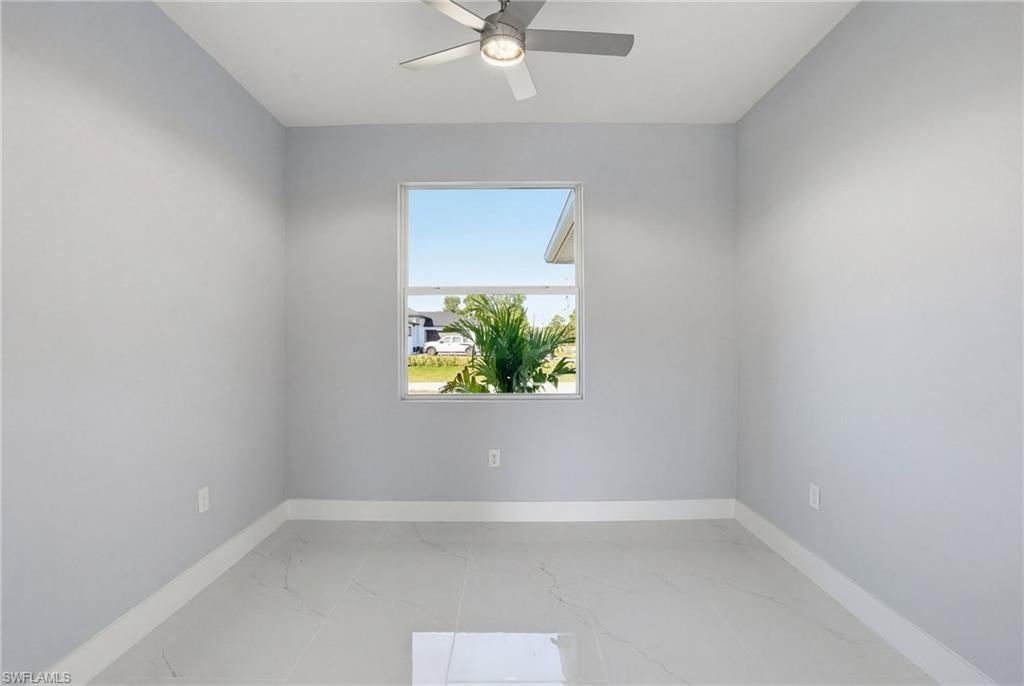 429 Palmyra Ave, Lehigh Acres, FL 33974 Photo