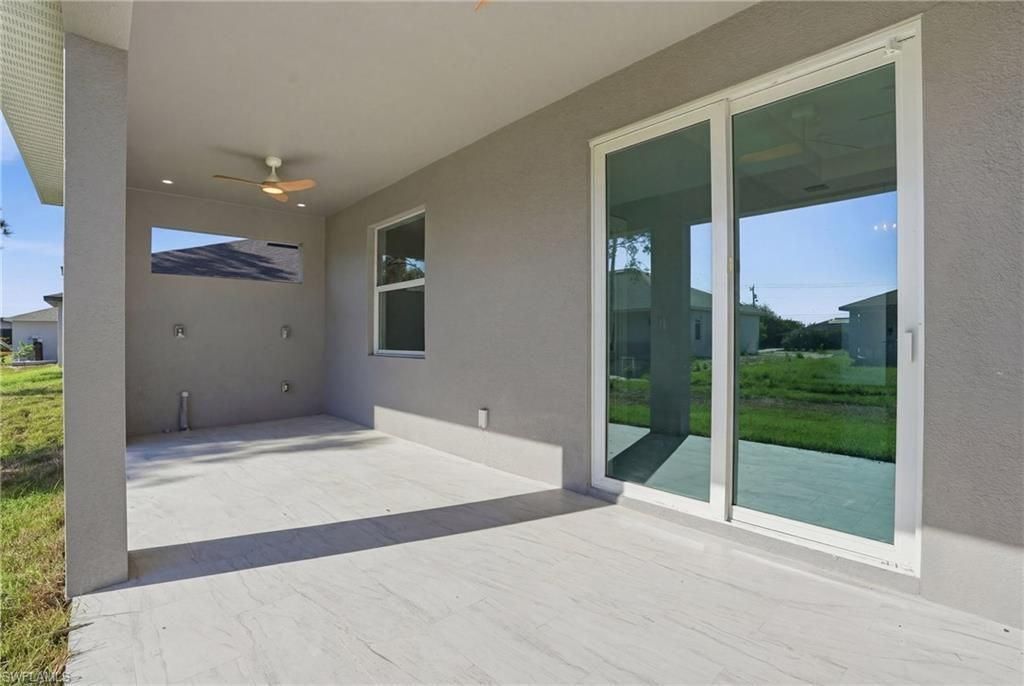 429 Palmyra Ave, Lehigh Acres, FL 33974 Photo