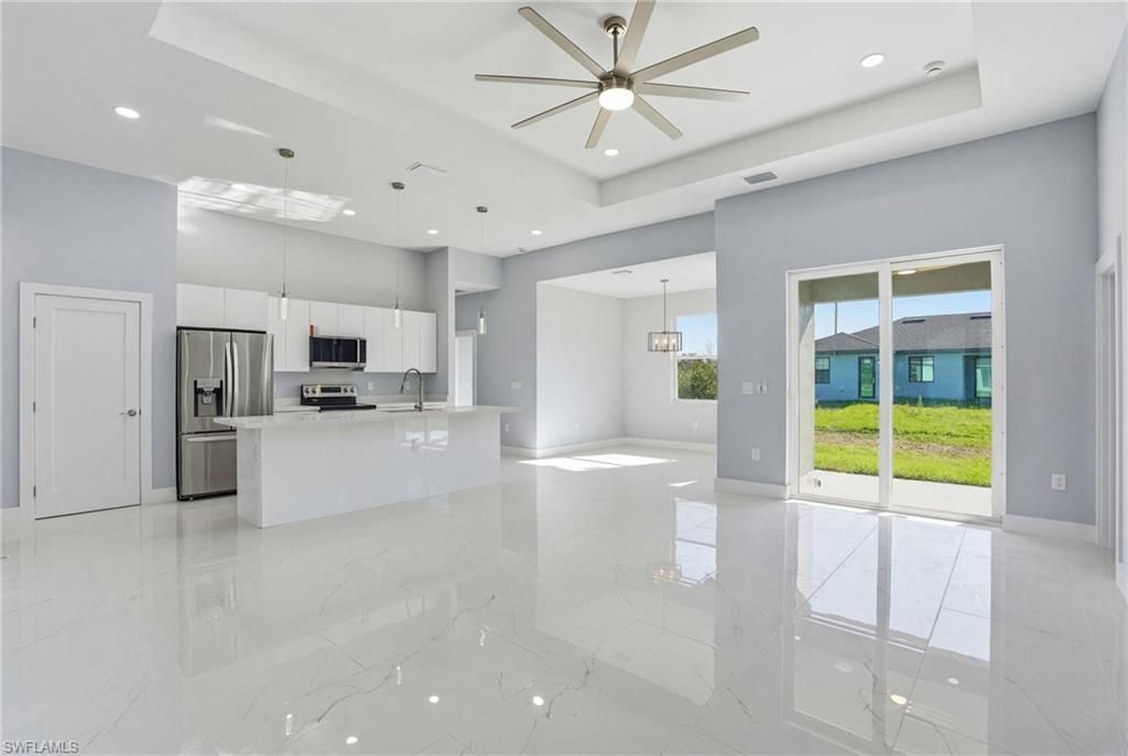 429 Palmyra Ave, Lehigh Acres, FL 33974 Photo