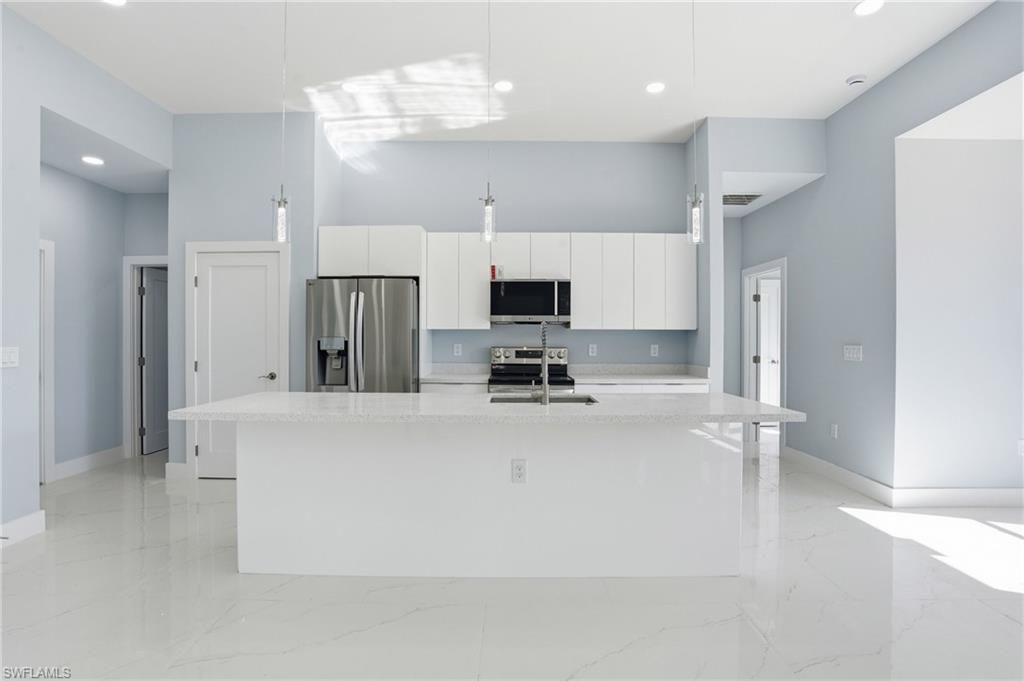 429 Palmyra Ave, Lehigh Acres, FL 33974 Photo