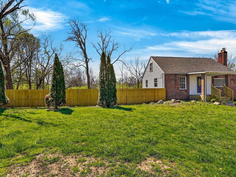 2245 Big Run Road E, Grove City, OH 43123 Photo 1