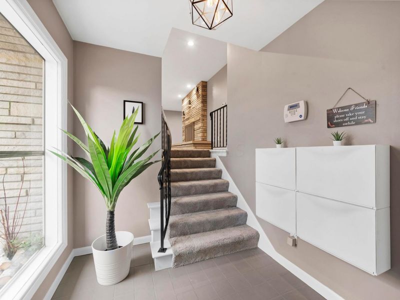 277 S James Road, Columbus, OH 43213 Photo 8