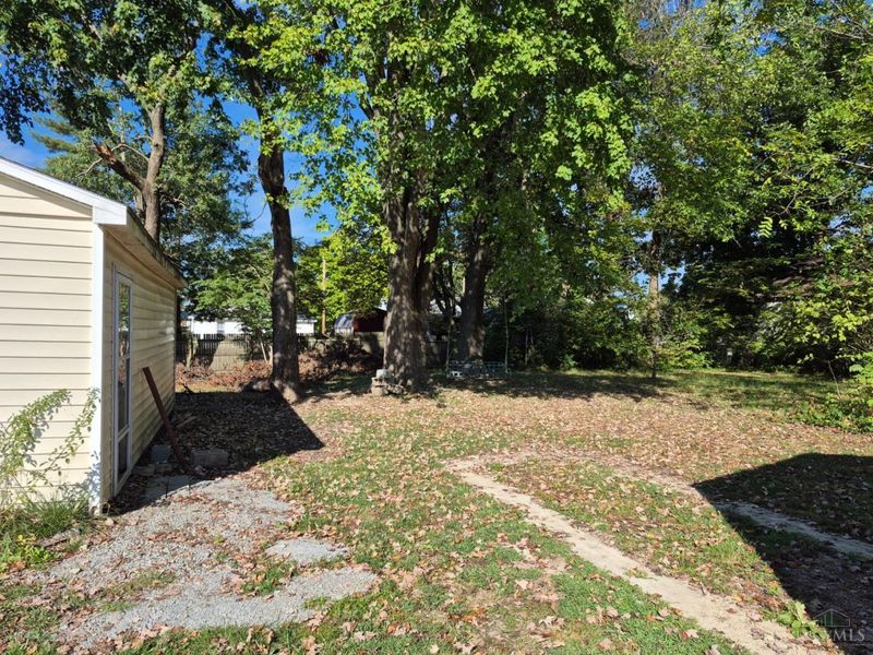 427 Kenwood Avenue, Georgetown, OH 45121 Photo 4