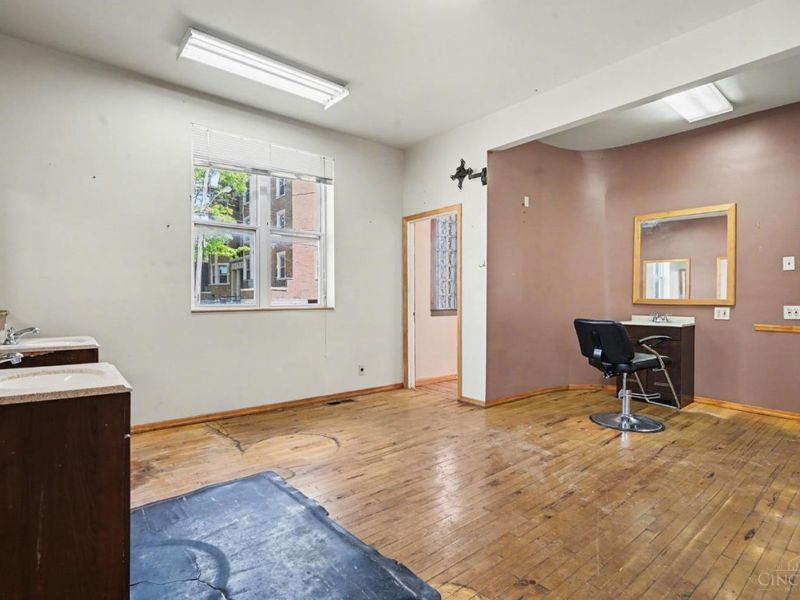 1601 Dexter Avenue, Cincinnati, OH 45206 Photo 9