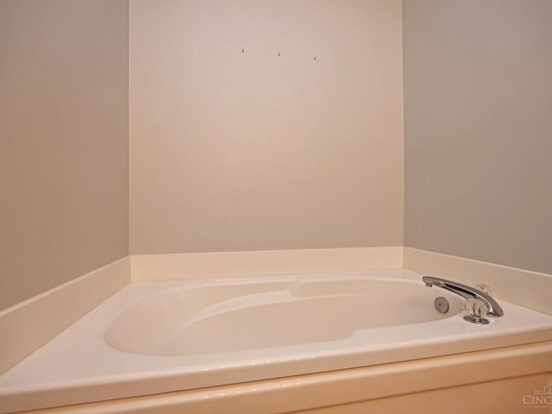 9007 Galewind Way, West Chester, OH 45069 Photo 21