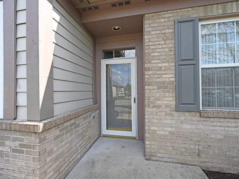 9007 Galewind Way, West Chester, OH 45069 Photo 3