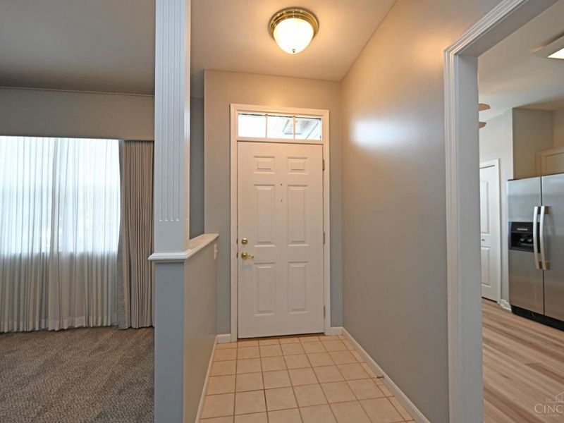 9007 Galewind Way, West Chester, OH 45069 Photo 4