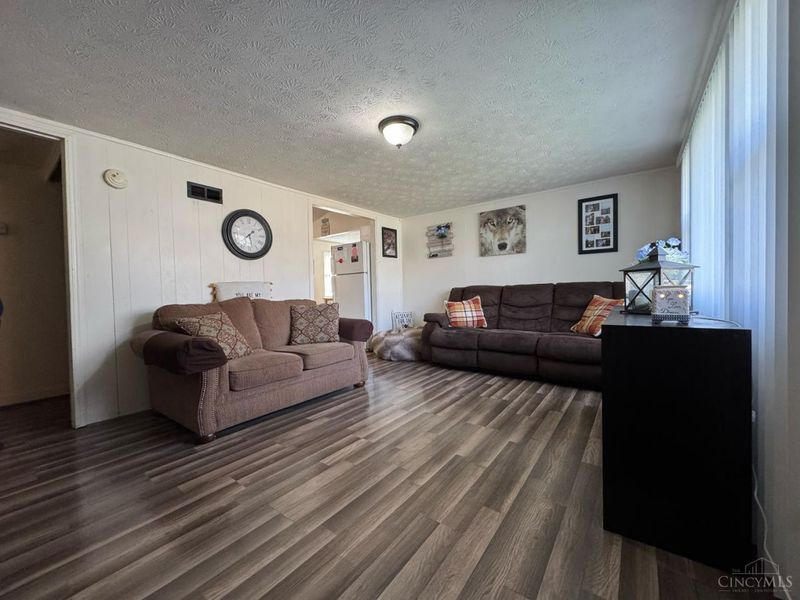 196 Orchard Circle, Blanchester, OH 45107 Photo 4