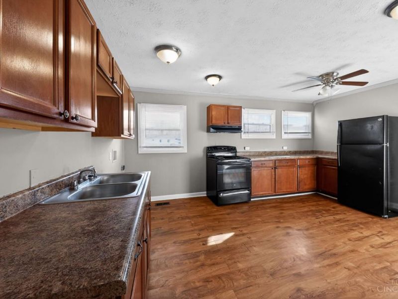 2516 Niagara Street, Colerain Township, OH 45231 Photo 3