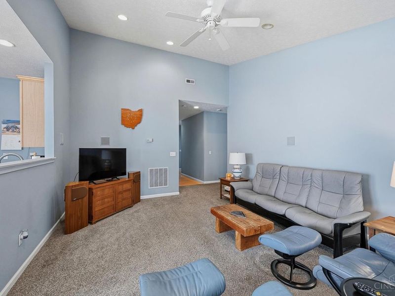 6520 Sioux Pass Court, Maineville, OH 45039 Photo 10