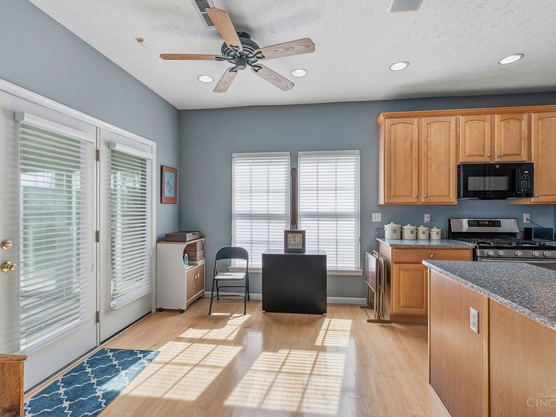 6520 Sioux Pass Court, Maineville, OH 45039 Photo 12