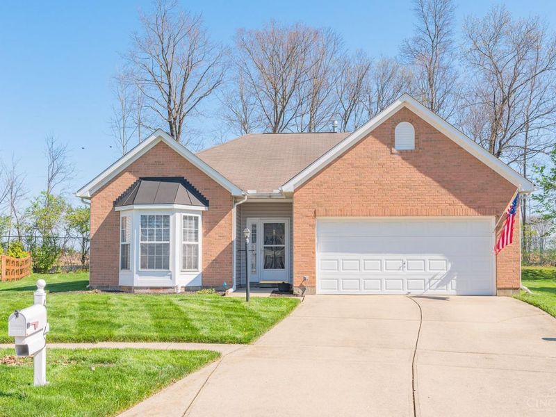 6520 Sioux Pass Court, Maineville, OH 45039 Photo 2