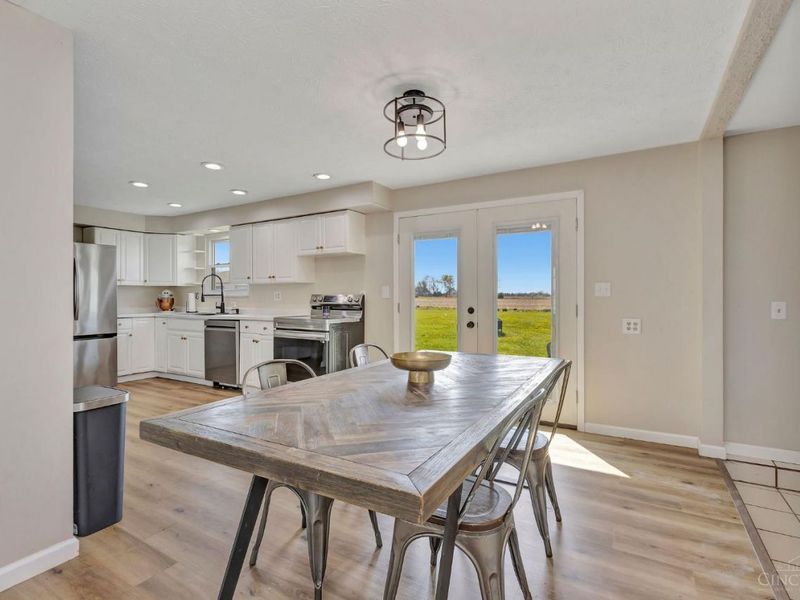 1171 N Sulphur Springs Road, Perry Twp, OH 45381 Photo 13