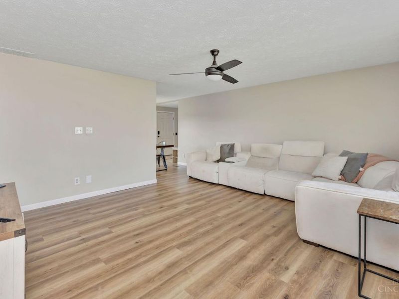 1171 N Sulphur Springs Road, Perry Twp, OH 45381 Photo 7