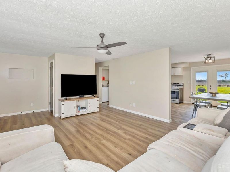 1171 N Sulphur Springs Road, Perry Twp, OH 45381 Photo 8