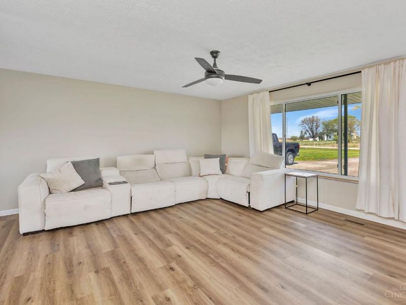 1171 N Sulphur Springs Road, Perry Twp, OH 45381 Photo 9