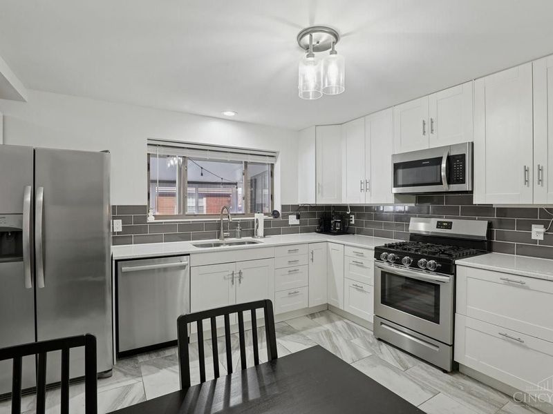 3683 Mantell Avenue, Sycamore Township, OH 45236 Photo 10