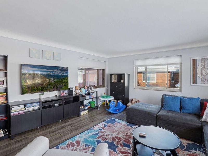 3683 Mantell Avenue, Sycamore Township, OH 45236 Photo 8