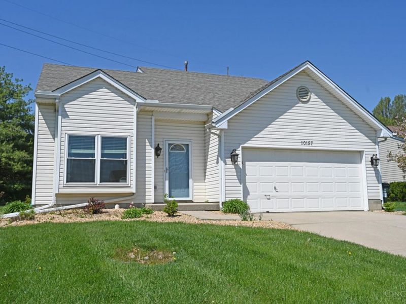 10157 Pippin Meadows Drive, Colerain Township, OH 45231 Photo 2