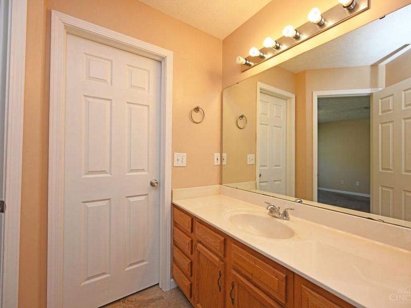 10157 Pippin Meadows Drive, Colerain Township, OH 45231 Photo 25