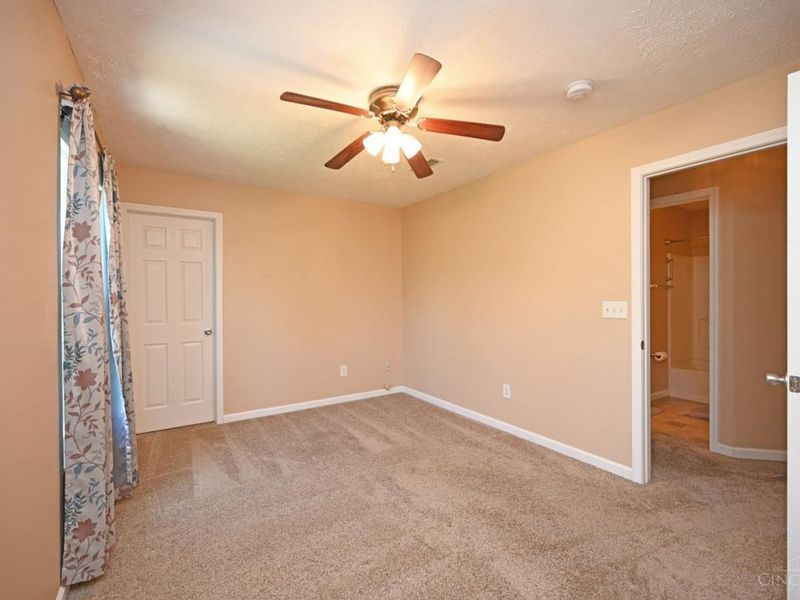 10157 Pippin Meadows Drive, Colerain Township, OH 45231 Photo 37