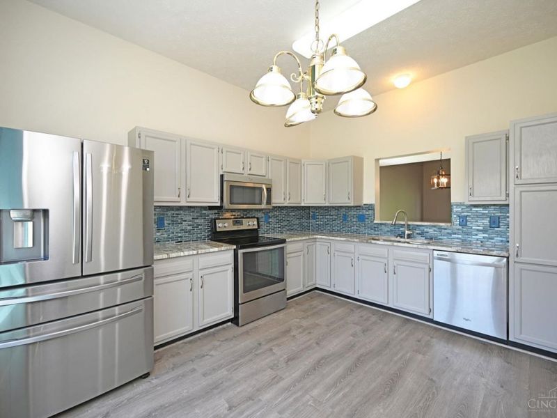 10157 Pippin Meadows Drive, Colerain Township, OH 45231 Photo 7