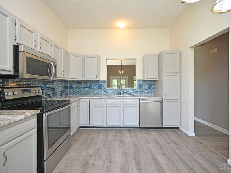 10157 Pippin Meadows Drive, Colerain Township, OH 45231 Photo 8