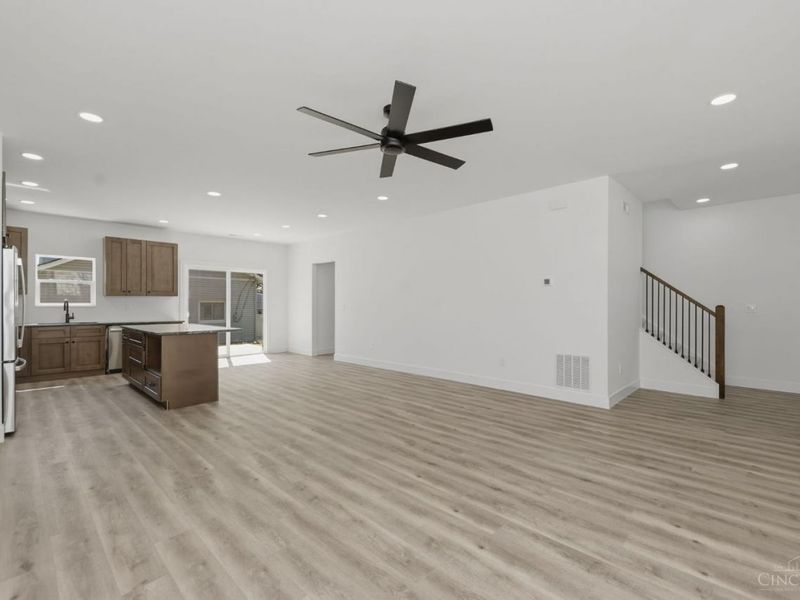 192 N Broadway Street, Williamsburg, OH 45176 Photo 9