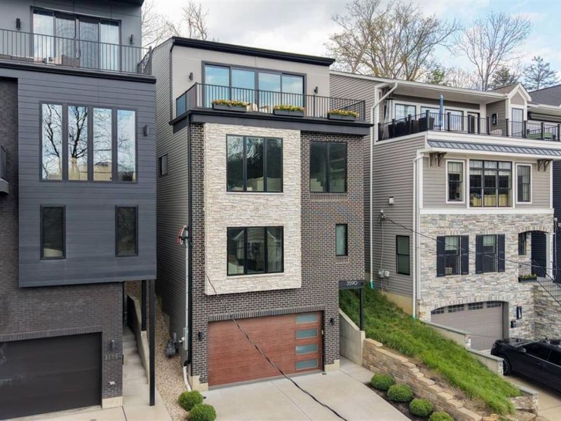 3590 Handman Avenue, Cincinnati, OH 45226 Photo 2