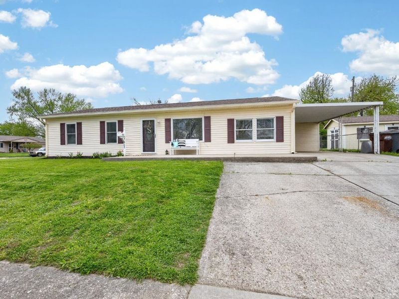 705 Julia Drive, Franklin, OH 45005 Photo 3