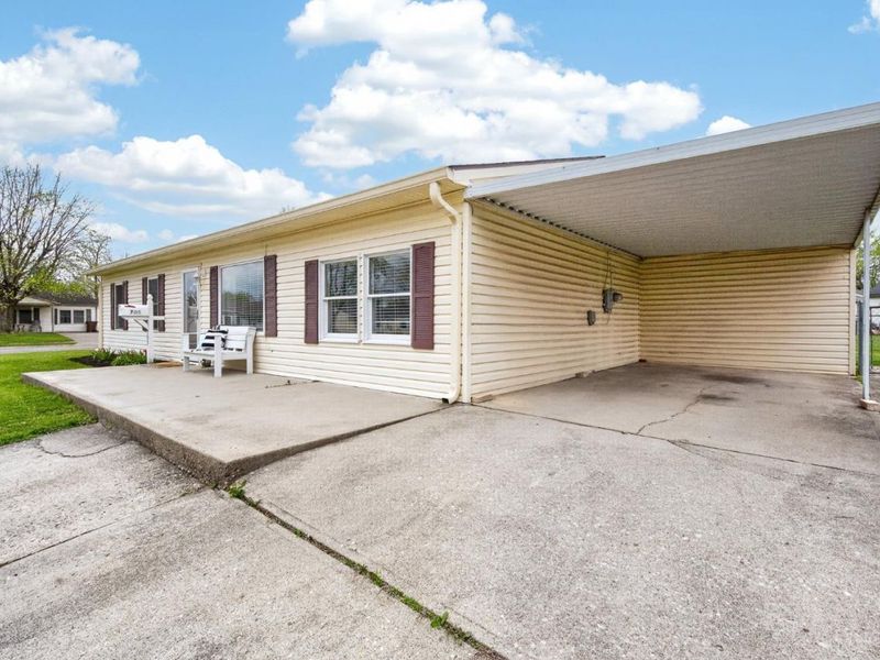 705 Julia Drive, Franklin, OH 45005 Photo 5