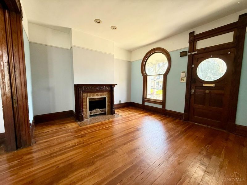 116 W Seventieth Street, Cincinnati, OH 45216 Photo 2