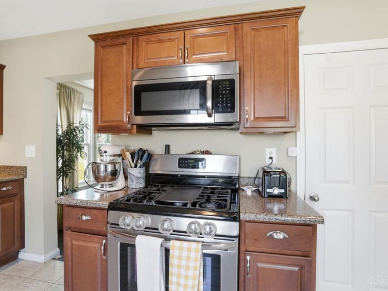 4270 Glenway Avenue, Cincinnati, OH 45236 Photo 12