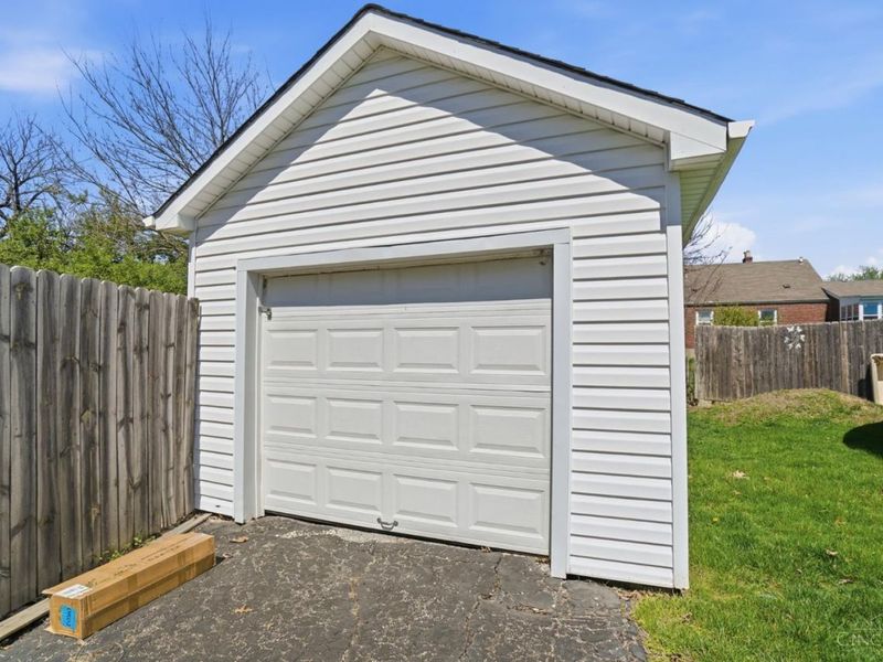 4270 Glenway Avenue, Cincinnati, OH 45236 Photo 27
