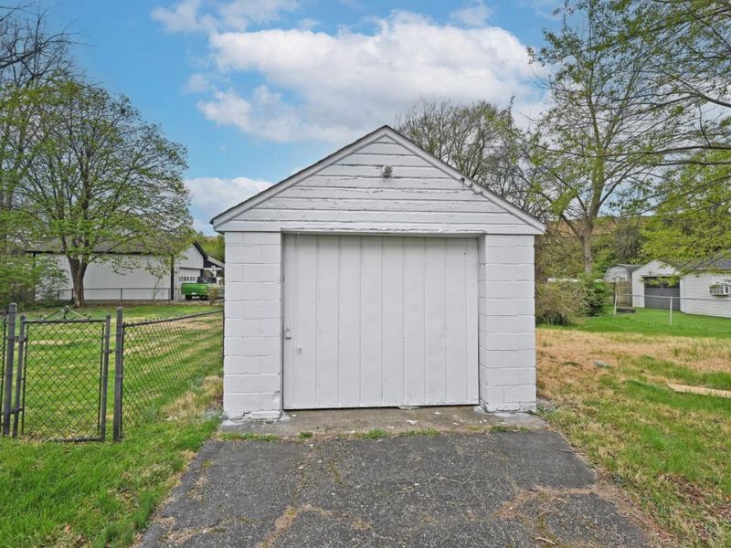 39 Laurel Avenue, Springfield Twp., OH 45216 Photo 21