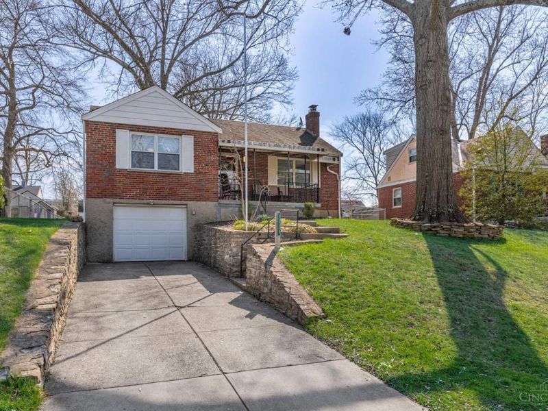 7236 Thomas, Madeira, OH 45243 Photo 2