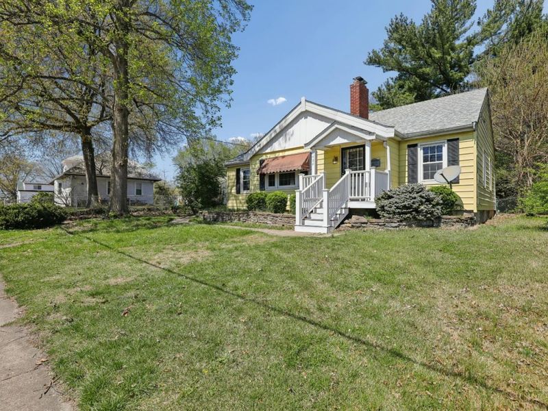 1488 Hill Avenue, Cincinnati, OH 45231 Photo 2