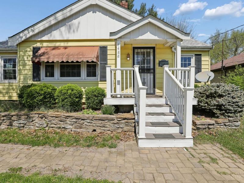 1488 Hill Avenue, Cincinnati, OH 45231 Photo 3