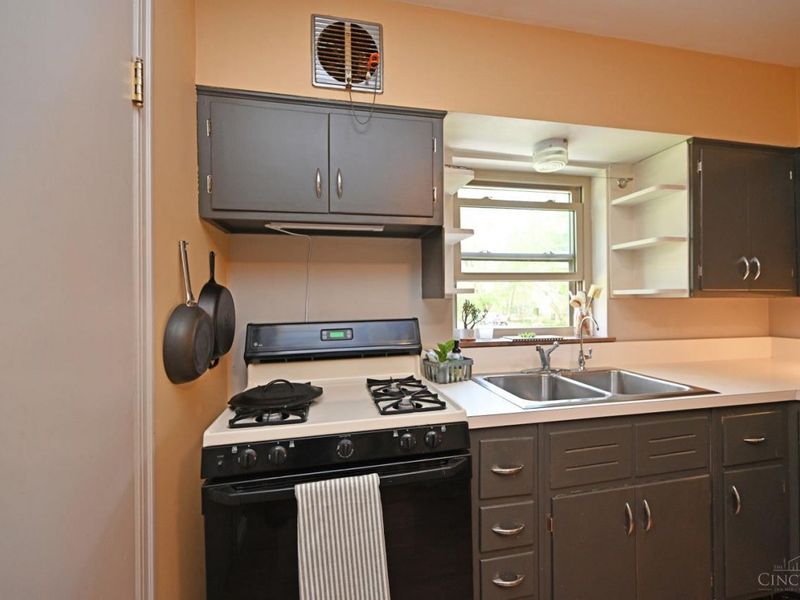 3648 Mt Carmel Road, Anderson Twp, OH 45244 Photo 11